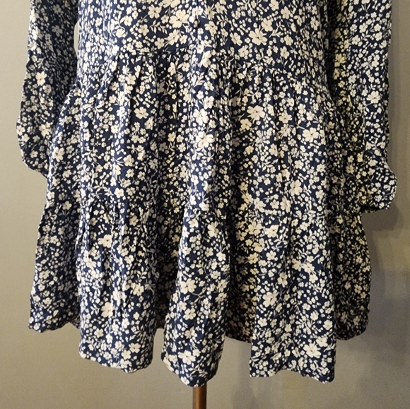 NWT Francesca's Floral Babydoll Mini Dress Navy /White Size XS V-Neck - Picture 6 of 13